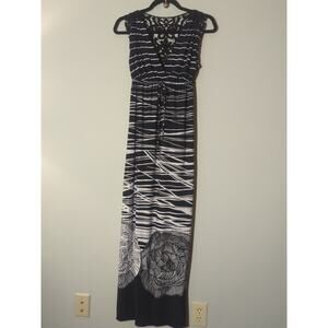 Carole Little Size 6 Woman's Black And White Long Sleeveless Dress/Cover Up
